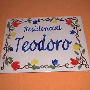  Hotel económico Teodoro